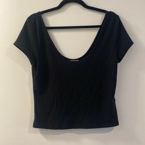 H&M | Scoop Neck‎ Cropped Top